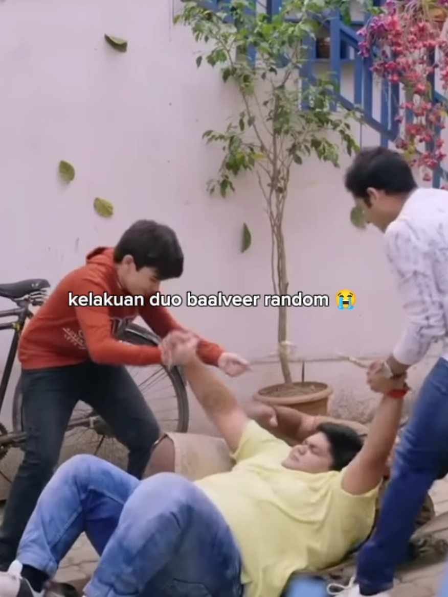 lucu bgtt mereka sama