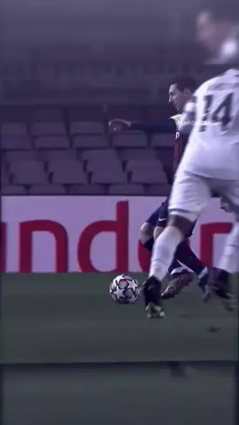 Messi vs who 🙄 #lionelmessi #barcelona #cristianoronaldo #juventus #uefachampionsleague