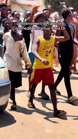 L’enterrement de papa Tshiamua Tshia or #mbujimayi #meking_new_video #tshiamua  cia or#ciamua cia or #kasaioriental 