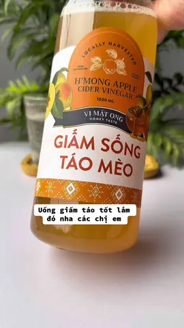 Giấm táo uống tốt lắm đó nha các bà, cơ thể nhẹ nhàng hơn, đa đẹp hơn, dễ uống nữa nè không bị chua gắt đâu nha #giamtao#thucong #totchosuckhoe #lamdepda #xuhuong  @Hà Rì viu ✅  @Hà Rì viu ✅  @Hà Rì viu ✅ 