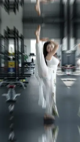 Yêu đúng cách thì chữa lành, yêu sai cách thì tổn thương.” #YeuDeLanh #tinhyeukhongcoloiloiobanthan 