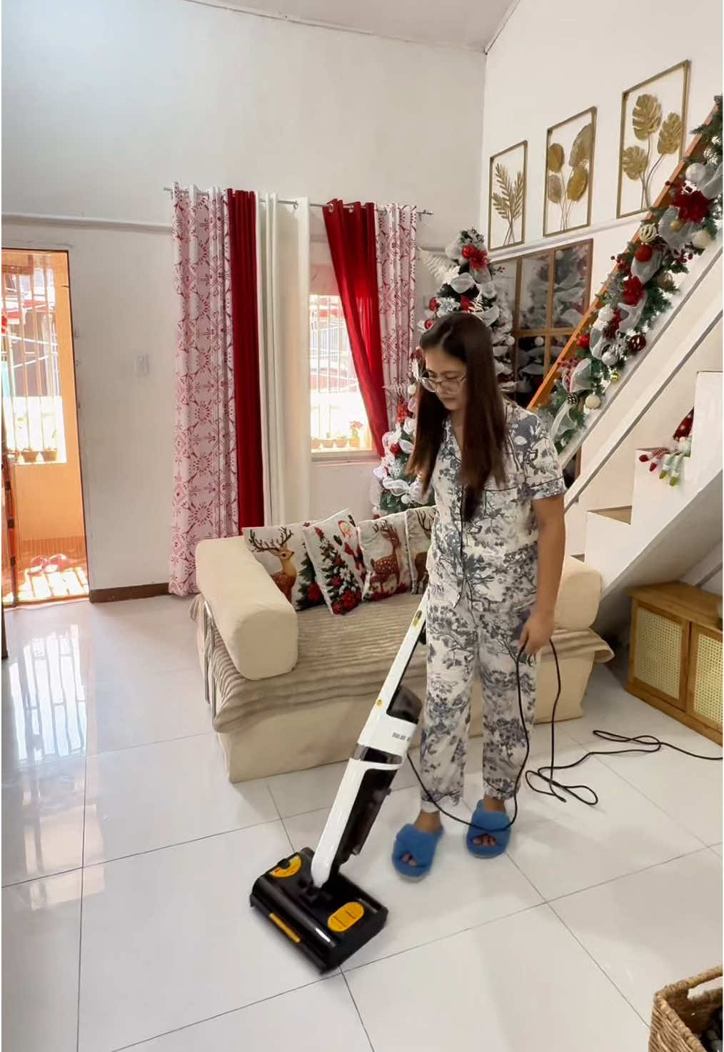 May vacuum na may mop pa 😲 May nanay nanaman na masaya @Deerma Philippines #wetanddryvacuum #deerma  #deermaphilippines  #deermavx20w  #deermavacuumcleaner 