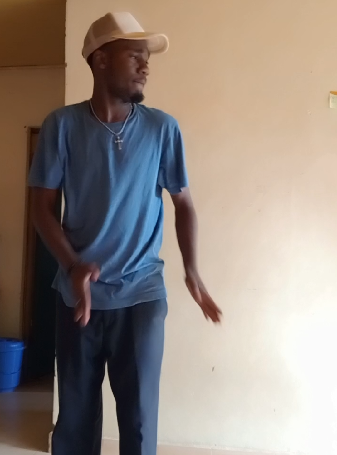 FREESTYLIIING🌼😩😂 @shyrate🦋💜 @dancebeast @🔥F.E.l.l.O.W🔥 @mandy @mannuh_official @Meek_254 @CjuiDance_ke @Legit_Baby  #dance #goviral #dancechallenge #dancehall 