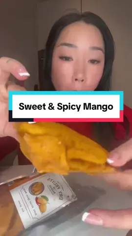 The best dried mango slices ever 😍😍😍 #eatwithgg #ggflavour #snacks #driedmango #FoodTok 