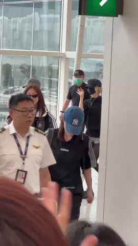 #BABYMONSTER Spotted at HKG 