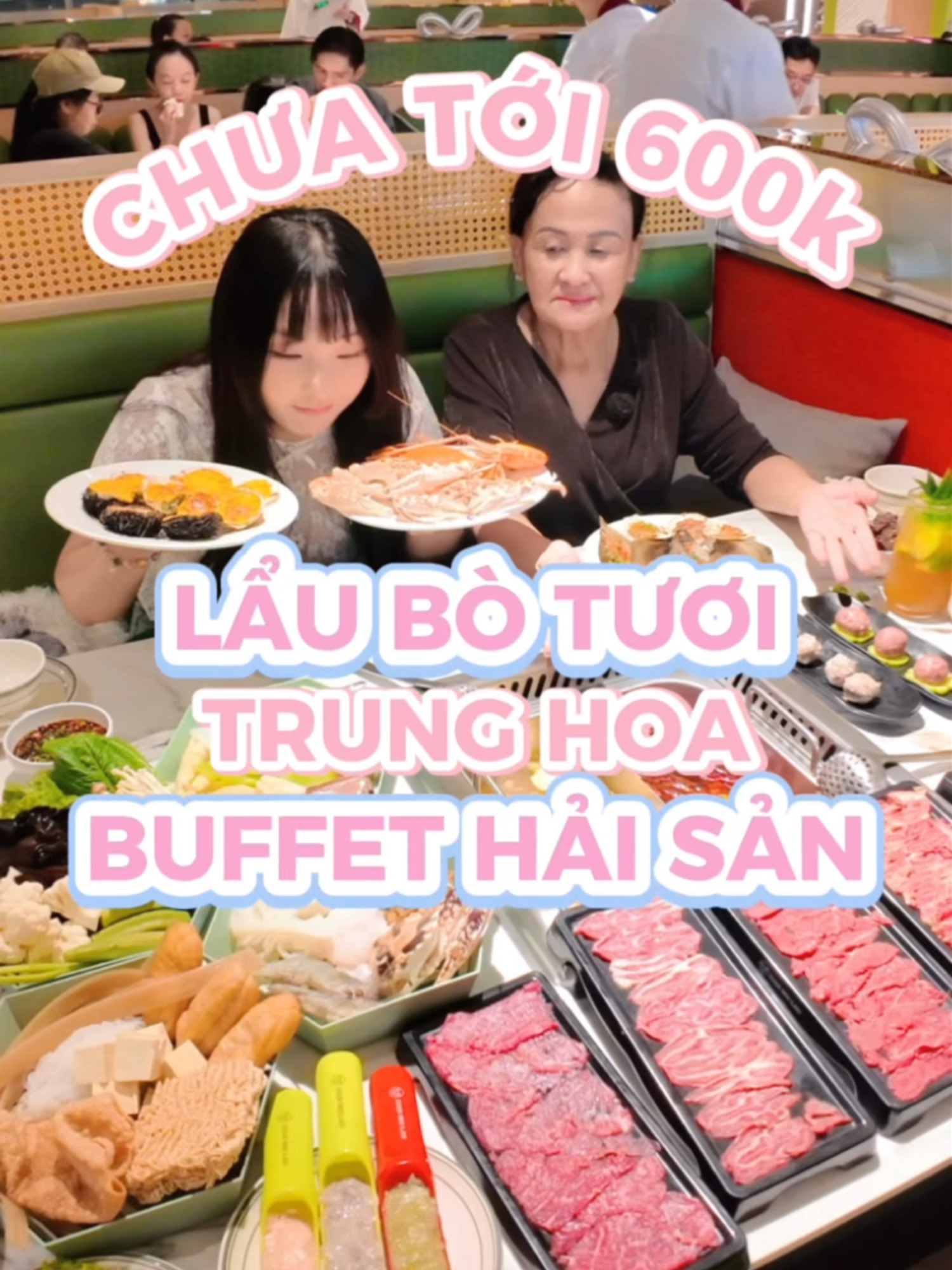 ✨ Một trải nghiệm ẩm thực được chăm chút đến từng chi tiết. Tại Xian Niu Lau, mỗi bữa ăn là sự kết hợp giữa chất lượng, sự chỉn chu và không gian tận hưởng đúng nghĩa. 🥩 Thịt bò tươi, thái lát mỏng – độ mềm, độ ngọt và hương vị giữ trọn vẹn ngay khi vừa chạm nhiệt. 🦞 Hải sản phong phú với tuyển chọn cua, ghẹ, tôm, ốc… được phục vụ liên tục với nhiều cách chế biến khác nhau 🍲 Quầy line lẩu đa dạng – nước dùng, topping và món kèm được chuẩn bị tinh tế, đáp ứng nhiều khẩu vị. 🎤 Phòng karaoke riêng – miễn phí, mang lại không gian riêng tư để khách vừa dùng bữa vừa thư giãn theo cách của mình. ⏰ Mở cửa đến 2h sáng, phục vụ trọn vẹn những buổi hẹn muộn nhưng vẫn muốn thật chỉnh chu. 🎁 Đặt bàn trước: tặng bào ngư theo tiêu chuẩn bàn. 💳 Đặt bàn sau 22h: ưu đãi 100.000đ/người, áp dụng trực tiếp – tinh gọn và rõ ràng. Một điểm đến dành cho những ai trân trọng chất lượng và sự thoải mái, nơi bạn có thể ăn ngon – trò chuyện – thư giãn trong một không gian sang trọng và ấm cúng. #laubotrieuchau #buffet #buffetxianniulau #binhthanh #xuhuong