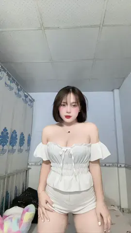 Sorry vì bắp tay to 🫣🥲#viral #xuhuong #fyp #Xuân💜 