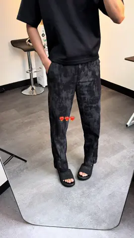 cakep banget nih loose pants #promomakangajian #corduroypants #loosepants #celanagombrong #celanacorduroy 