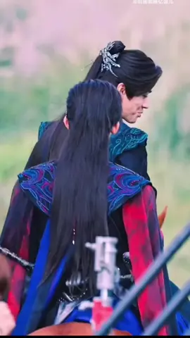 แค่เพียงสบตากันรู้แล้วล่ะ🤭ว่าทั้งสองเป็นอะไรกานน😆😁🤩😄 อะไรที่ทำให้เราใจฟูจงทำไปปปป #ตํานานนทีมืด #ซูมู่อวี่ซูชางเหอ #กงจวิ้น😍ฉางหัวเซิน #เทรนด์วันนี้ #ติดผู้ชายในซี่รีส์ 