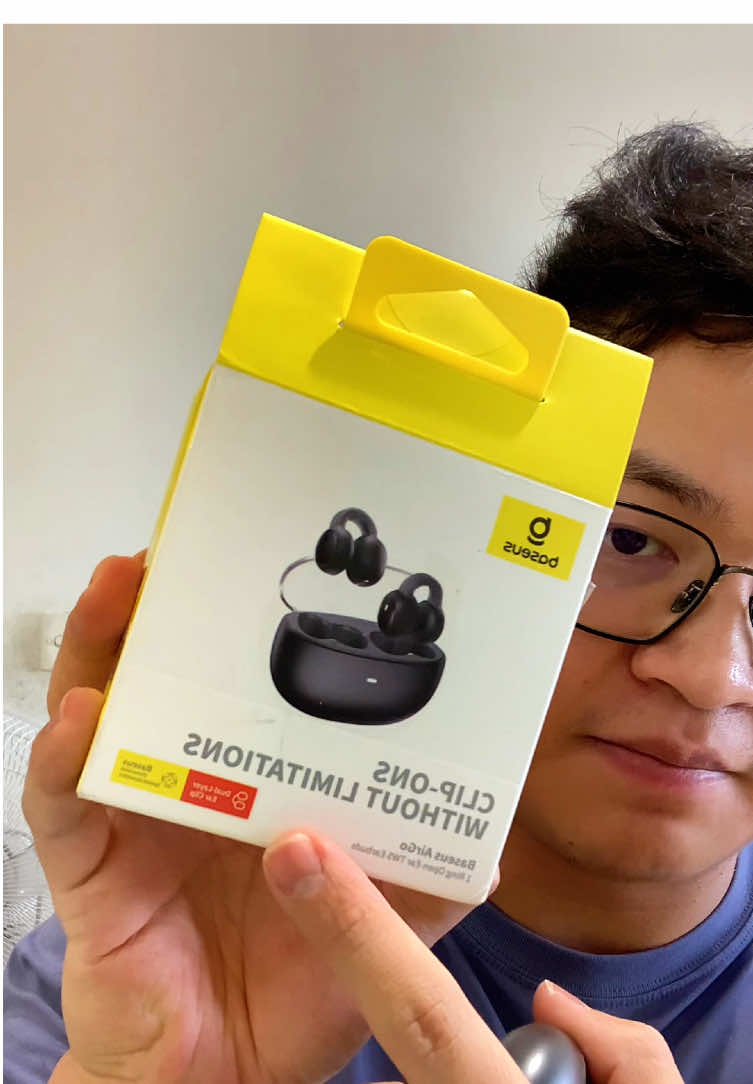 Baseus wireless bluetooth earphone. Have good audio. #earphone #bluetoothearphone #earphonebluetooth #wirelessearphone #earphonemurah 