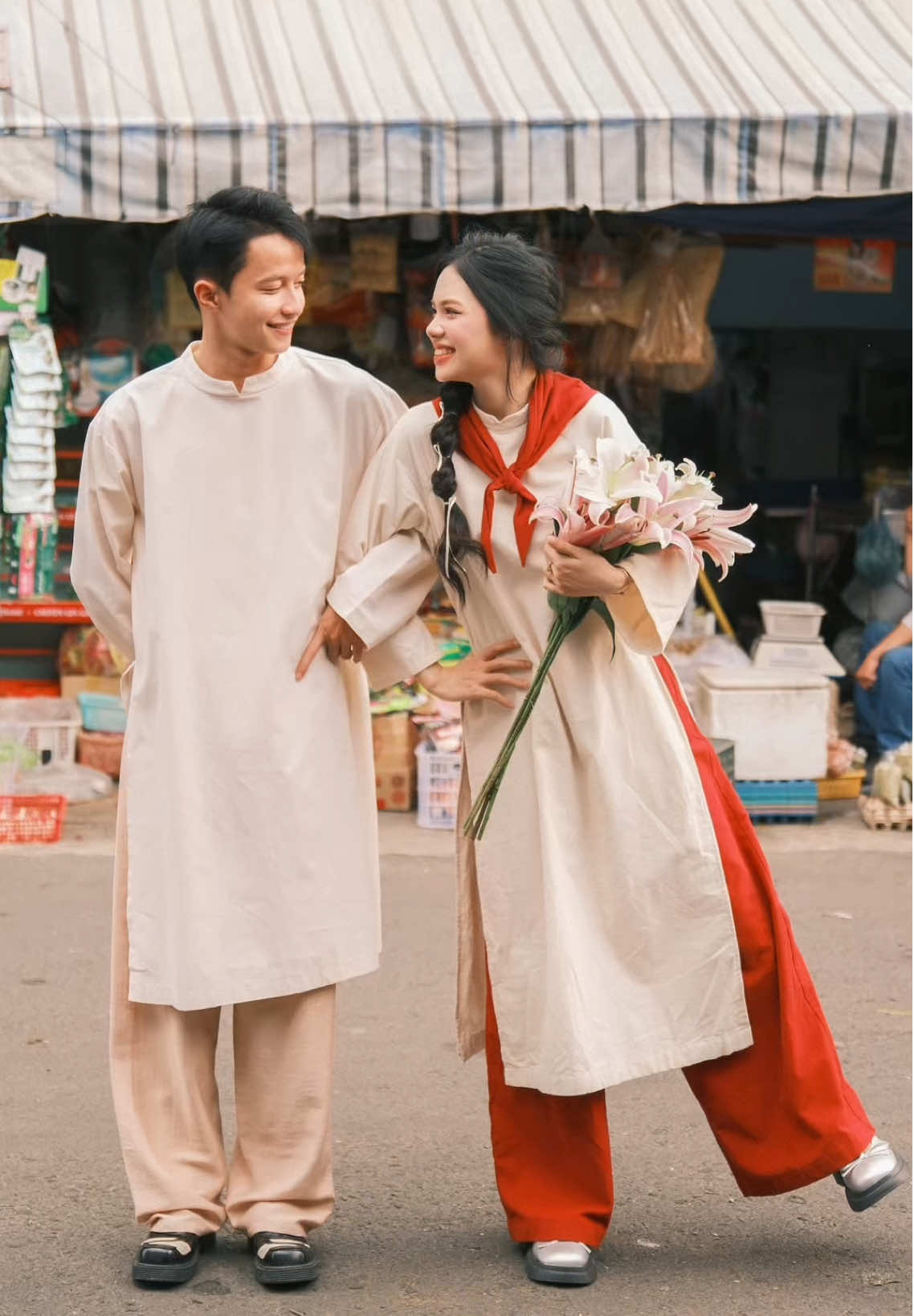 Concept tết cho bà nào có ghệ nha 😗 #aodaitet #tiemanhchuthuat #tet #trendtet #vairal 