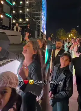 الغراب 😹🙏🏻#غراب #winter #كلاب #شتبوستر_عظيم #الشتاء 