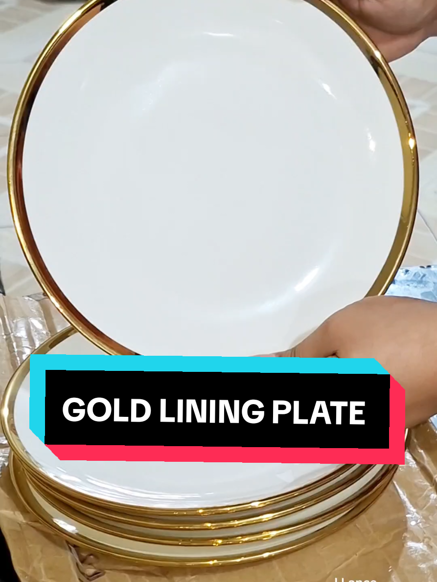 Elegant and stylish, the YLA Gold Lining Plates elevate your dining experience. Perfectly sized at 10 inches for main dishes and 8 inches for salads, these plates are a must-have for every celebration.  #GoldLiningPlate   #plate  #ElegantDining #TableSetting #HomeDecor 