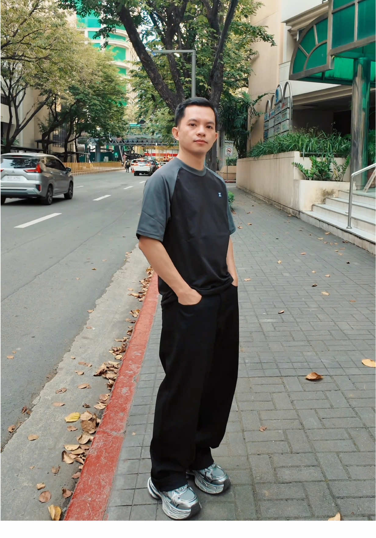 Raglan Crewneck Shirt 