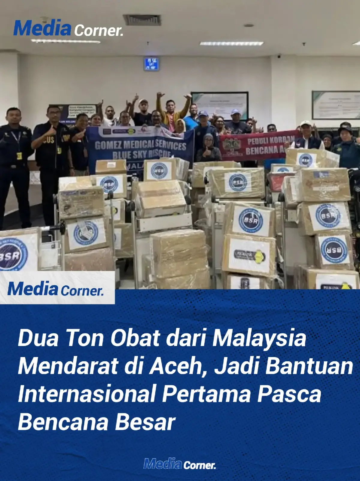 Bantuan medis besar dari Malaysia tiba di Aceh melalui Bandara Sultan Iskandar Muda pada Sabtu (29/11) malam. Bantuan berupa dua juta obat dan alat kesehatan seberat dua ton, dikirim menggunakan pesawat kargo dari Kuala Lumpur oleh Gomez Medical Services dan tim kemanusiaan Blue Sky Rescue Malaysia. Ini merupakan bantuan medis internasional pertama yang masuk ke Aceh setelah Siklon Senyar memicu hujan ekstrem lebih dari 400 mm, menyebabkan banjir bandang dan longsor sejak 22 November 2025. Aceh telah ditetapkan status tanggap darurat selama 14 hari (28 November–11 Desember 2025) untuk mempercepat distribusi logistik dan evakuasi. Hingga saat ini tercatat 47 orang m3n*ngg4l, 19 hil*ng, dan puluhan ribu warga mengungsi akibat bencana tersebut. #viral #fyp #banjir #aceh #malaysia 