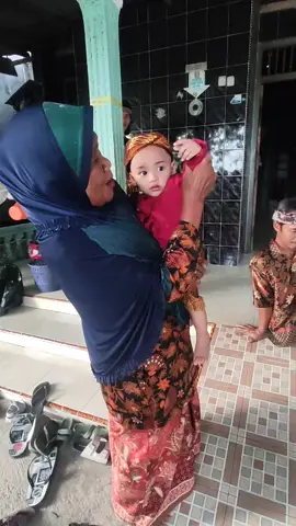 ngedunke adek