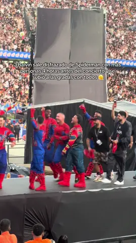 Nos la volvió a hacerrr. Te amamosss Jose estás loco  #jbalvin #concierto #medellin #spiderman #madeinmedellin 