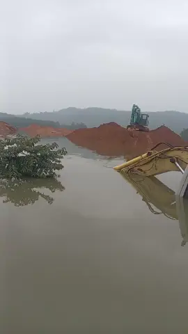 කාගෙ උනත් වාහනයක්නෙ බන්...කවුද හිතුවෙ මෙහෙම වෙයි කියල...🥺🥹 