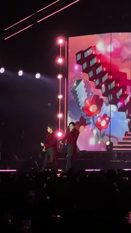 อยู่ตรงนี้ไงงง 🤟🏻😗 #JimmySeaFanconD2 