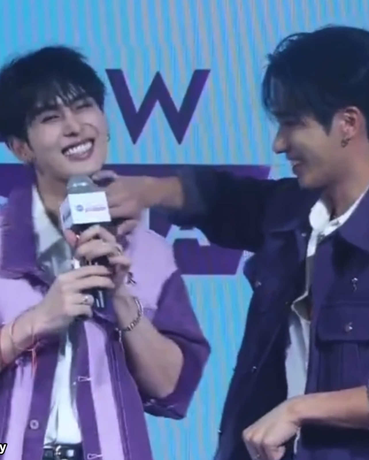 SANTA?2?$1&/@1/@2&/&&9&1&2!2 #perthsanta #perthsantaedit #perthtanapon #santapongsapak #loveyouteacher