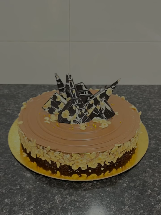 nut cake decorating  #EasyRecipe #cakedecorating #foryou 