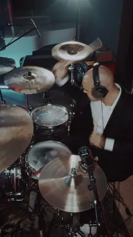 A cinematic, blockbuster-style cover to “Innuendo” (QUEEN) by One Vision Band 🎬⚡🔥 #innuendo #queen #onevisionband #cinematicrock #epiccover