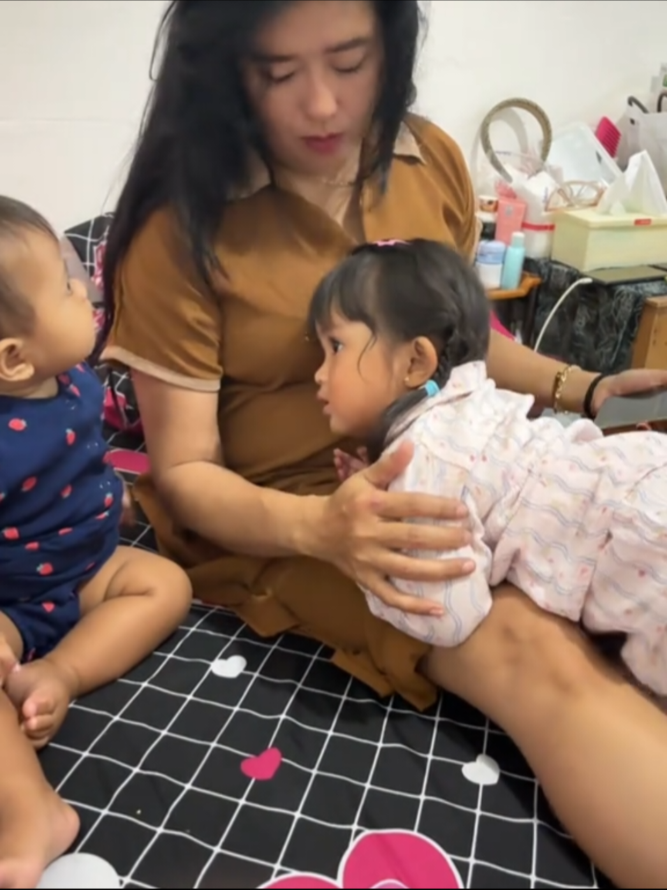 Rebutan mayang sama una😂 @BELLA BONITA  @Lalalandʚɞ @yossy  #dennycaknan #bellabonita #dekcunda #cundamani #masyaallahtabarakkallah 