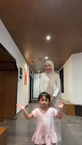 Fitcheck sama bayii 🤏🏻 #fitcheck #outfit 