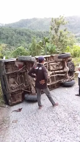 #kecelakaan ditanjakan suka jaya napal kelumbayan 30/11. 2025