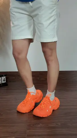 Mùa này mang đôi này ổn ha #review #giaydep #deple #muataitiktok #viral 