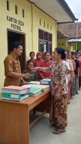 #pelajran penting buat aparat desa # yg bener bener tepat sasaran jgn asal pilih yg layak yg dapt jngn yg kya punya mbl dapat#