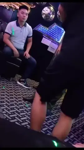 ai không sợ cảnh sát hình sự thì giơ tay cao lên nhá ... hey#xuhuong 