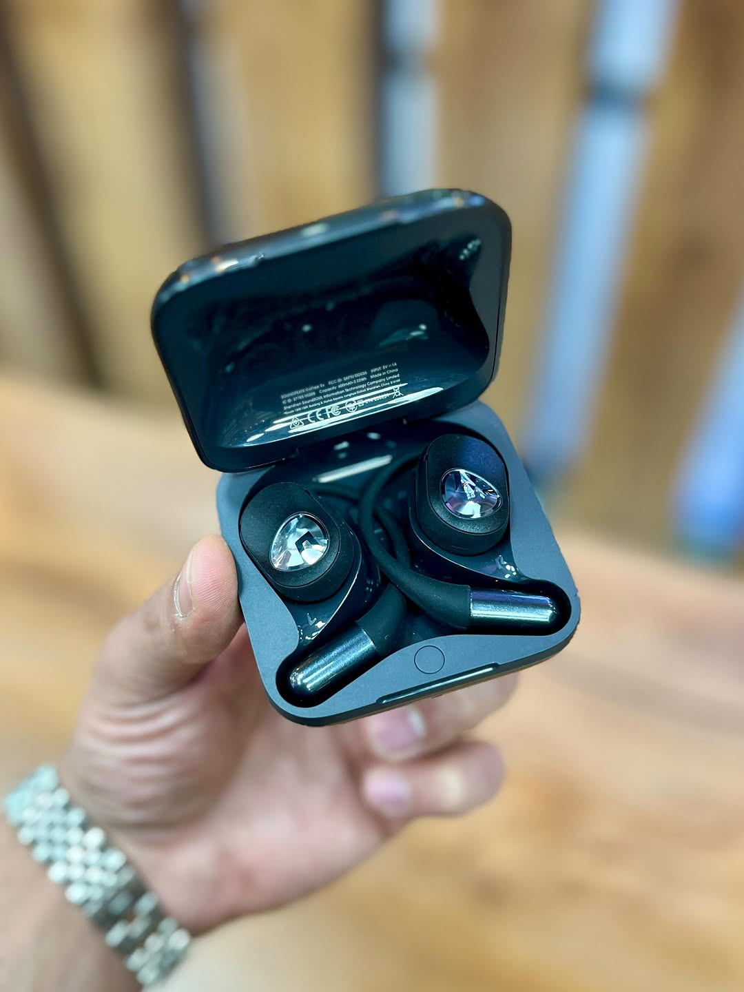 چون استقبال خوبی از محصول قبلی داشتین  ⚡دومین ایرپاد القایی هم موجود شد با قیمت باورنکردی :2150 همین حالا این محصول خفن رو تهیه کن #ایرانی_تیک_تاک #اپل_واچ #ایرپاد #تهران  #شیراز #تبریز #قلب #عشق #اصفهان #هوش_مصنوعی  #ترند #گجت #چالش #ایران #سامسونگ #ساعت #فروشگاه #گوشی