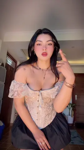 Say you love me… and put me in Chanel. Otherwise, keep scrolling 🤭😎✨ #fypシ #vee #foryoupage #goviral #xzcanvee 