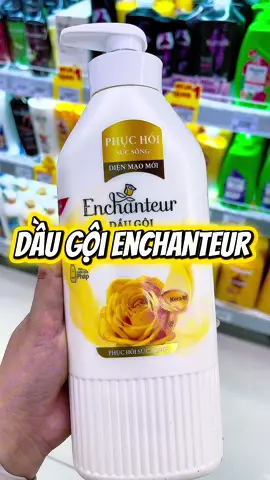 Thử dầu gội Enchanteur màu vàng và mê luôn! 🌼 Tóc mềm – mượt – thơm kiểu nước hoa Pháp, đi đâu cũng tự tin. Giá thì dễ chịu mà hương lưu siêu lâu. Chị em nào thích tóc thơm dịu cả ngày thì nên thử ngay nha! 💛✨ #Enchanteur #DauGoiEnchanteur #EnchanteurCharming #ReviewThật #TócMềmMượt      