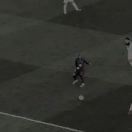 دعمه وشرد😂😂 .  .  .  #barcelona #explore #viral #fyp 