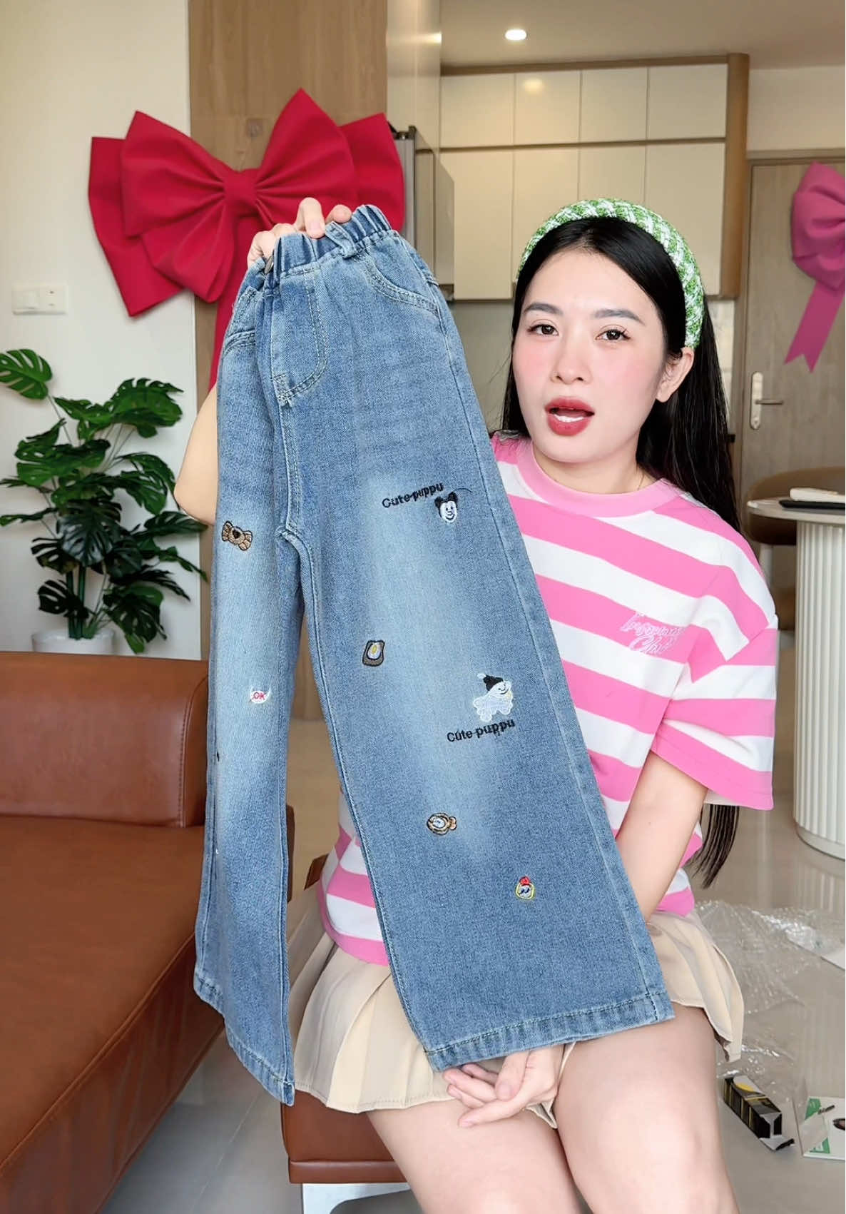 Quần Jean Ống Suông Bé gái vải jean mềm luôn nhaa #kidsfashion #dobegai #hanghipstore 