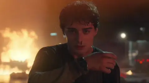 вот почему я потеряла доступ к своему акку, на этом нихуя не залетит #byler #bylerkiss #strangerthings #осд #оченьстранныедела #байлерята #байлеры 