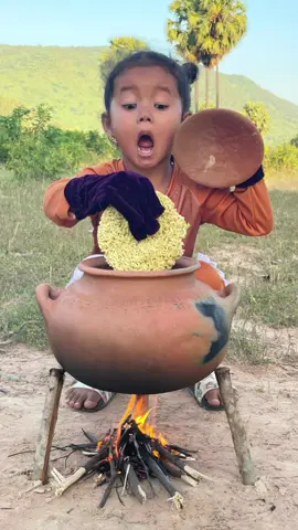 Wow. Show AMAZING Smart idea and Useful with Single mom #bushcraft #camping #Outdoors