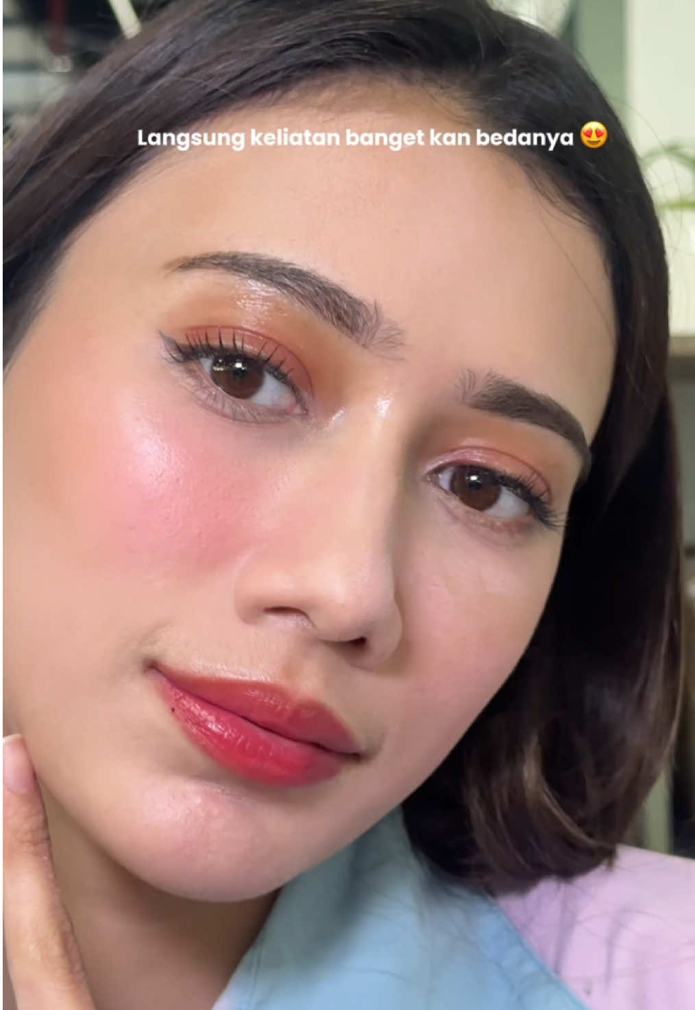 Cuma perlu satu produk ini doang biar makeup kamu flawless seharian✨ #serumspray #skinprep #hacksmakeup #longlastingmakeup #dazzlemebeauty 