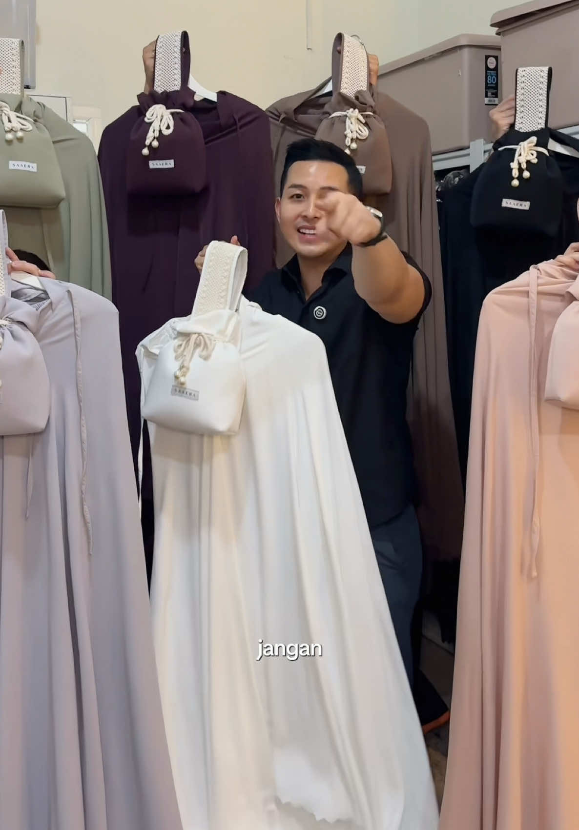 Mukena #saaera super adeeem banget! 