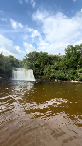 Venha para Chapada das Mesas com Índio turismo!! Chapada das Mesas, não tem como descrever tem que conhecer!! O melhor de uma viagem é fazer novos amigos. ❤️❤️ Chapada das Mesas MA ✅ Respeite nossa cultura  ✅ Não trate os locais como objeto  ✅ Ecoturismo é feito com consciência  ✅ Preservar a natureza é a chave para manter o equilíbrio ambiental. ✅contrate um guia credenciado  🏖Chapada das Mesas🏖 Agência Turismo e Hospedagem Chamadas e WhatsApp👇🏻 📲(99)991512540. #chapadadasmesas #carolinama #riachãoma #brasil #maranhão                         