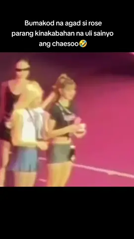 Bat kasi parang clingy ng madam nayan ngayon ,🤭 sabay pa chaesoo lumapit  jenniebelike:relax lng  wla pa nga ako ginagawa 🤣 lumapit lng nmn ako sa likod ng hon kayo naman 😏 #jenlisa #blackpink #blink  #blackpinkofficial #chaesoo 