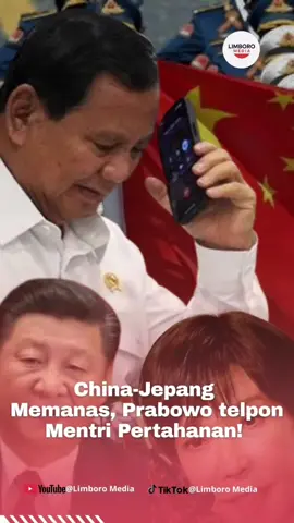 Presiden Prabowo telepon mentri pertahanan terkait memanasnya hubungan Cina dan Jepang.  ---Ketegangan antara China dan Jepang yang kembali memanas membuat Menteri Pertahanan Indonesia, Prabowo Subianto, melakukan komunikasi langsung dengan dua menhan negara tersebut. Prabowo menegaskan pentingnya stabilitas kawasan dan mendorong kedua pihak menahan diri agar situasi tidak berkembang menjadi konflik terbuka. Indonesia, sebagai negara besar di Asia Tenggara, kembali menegaskan komitmen pada diplomasi, perdamaian, dan penyelesaian sengketa secara dialog, sekaligus menawarkan diri menjadi jembatan komunikasi jika diperlukan. #beritaviral #tiktoknews #fypシ #chinavsjapan #prabowo 