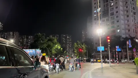 Không có gì phải day dứt cả, sự sụp đổ ngày hôm nay là cái giá phải trả cho sự lựa chọn ngày hộm đó. 