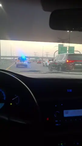 🚔
