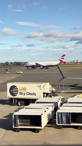 #planes #flying #airplanes #airlines 