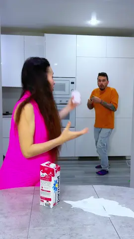 Пранк над мужем 