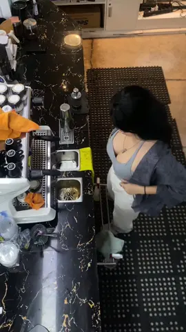 coba cobaaa  #coffeeshopjogja #coffeeshopmaguwo #dailybarista #cafejogja #baristalife 