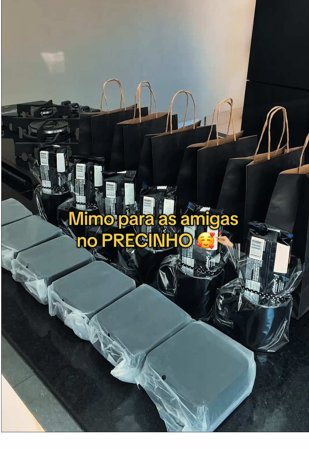 Porta joia portátil na oferta relâmpago, ideal para carregar na bolsa e levar na mala de viagem. #portajoias #lembrancinha #natal #tiktokshopblackfridaybr 